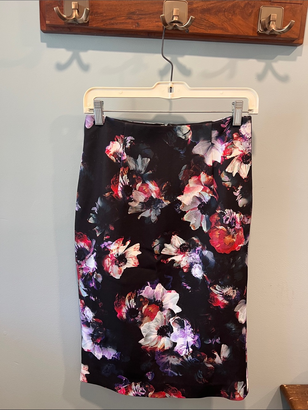 Ellen Tracy Floral Pencil Skirt